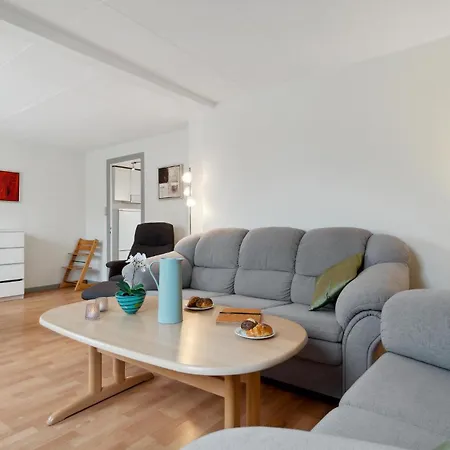 2 Bedroom Awesome Apartment In Ronne Exterior photo