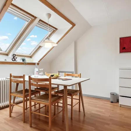 2 Bedroom Awesome Apartment In Ronne Exterior photo