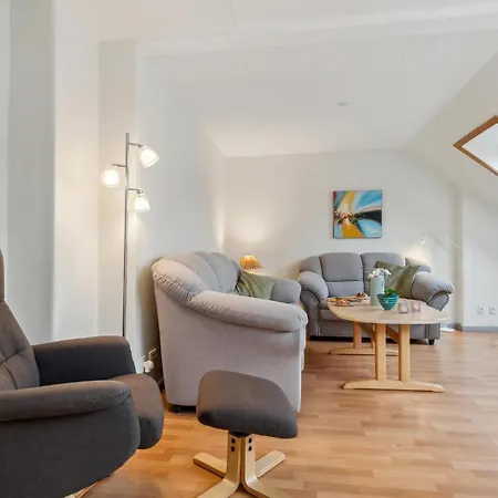 2 Bedroom Awesome Apartment In Ronne Exterior photo