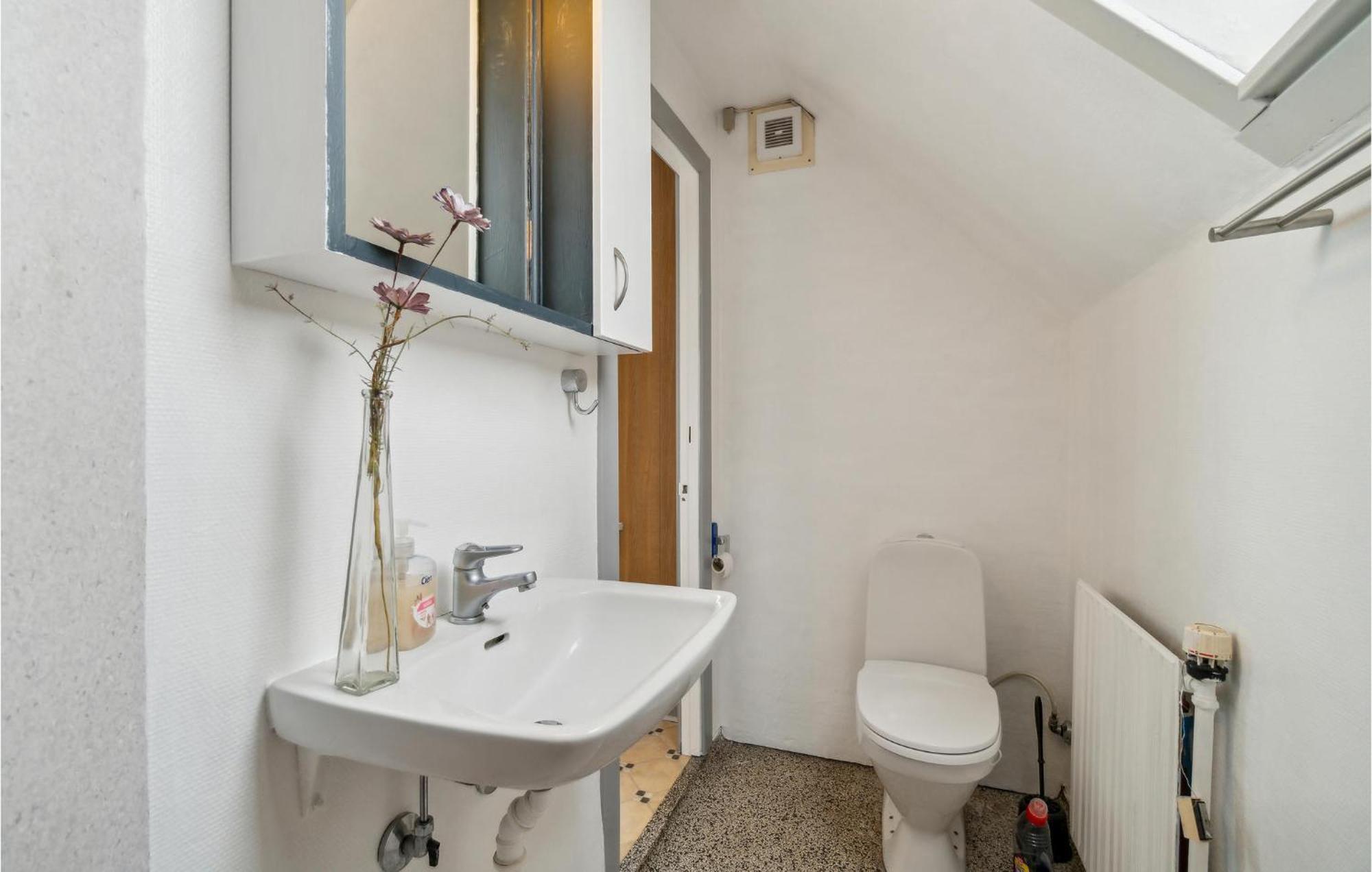 2 Bedroom Awesome In